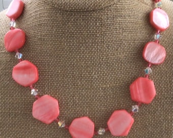 The Coral and Limpet Necklace Ka Lei \u02bb\u0100ko\u02bbako\u02bba a me Ka \u02bbOpihi