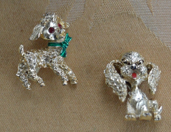 Broche vintage caniche dorée - France