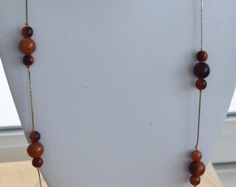 Pretty Vintage Brown Plastic Beaded Necklace, Gold tone Chain, 30" (R9)