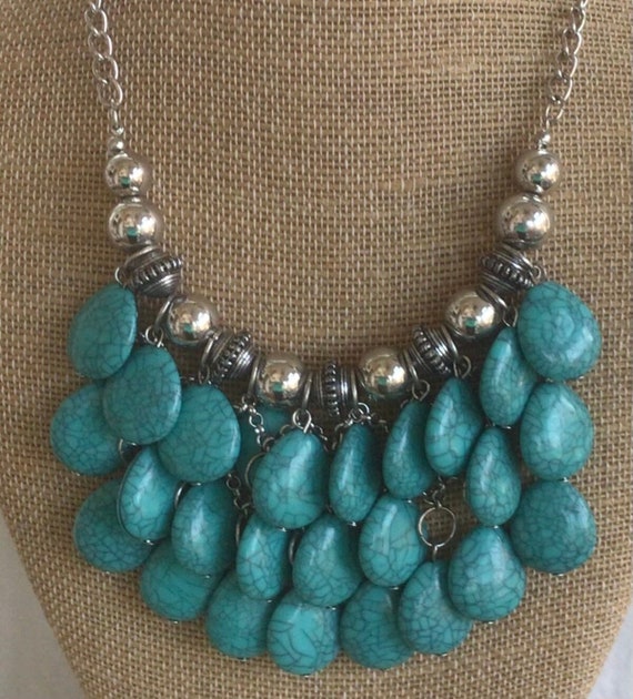 Turquoise Howlite Bib Necklace, Silver tone, Vinta