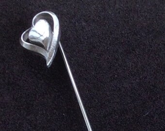 Silver tone Heart Stick Pin, Vintage, Valentine’s Day, Vintage (AH15)