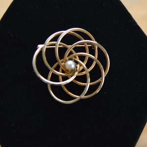Lovely Classic Gold tone, Faux Pearl Brooch