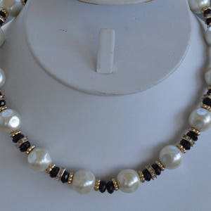 Faux Pearl, Faux Onyx, Rhinestone Rondelle Necklace, Vintage, 15&quot; (TB115)