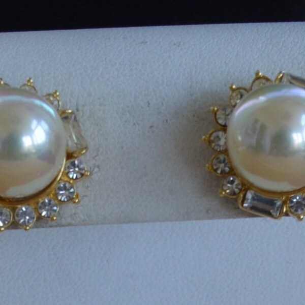 Pretty Vintage Faux Pearl, Rhinestone Pierced Earrings, Gold tone, Earring Jackets