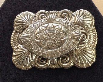 Brass Art Deco-style Brooch, Pin, Vintage (AO13)