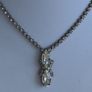 Marquis Rhinestone Necklace, Silver tone, Vintage, 15&quot;, Wedding, Prom (B14)