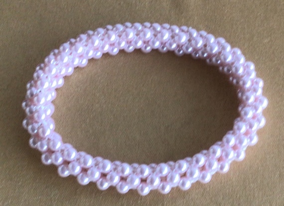 Soft Pink Faux Pearl Woven Bracelet, Vintage (U8) - image 4