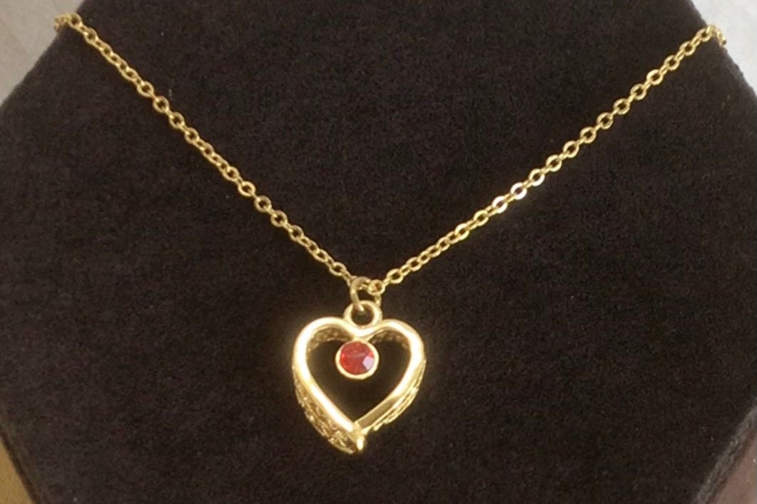 ■VINTAGE HOLLYWOOD■ Gemstone Heart Necklace VH2435NE006M 90's Vintage Avon Rhinestone Chunky Heart Pendant Necklace