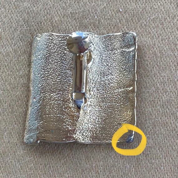 Gold tone Ribbed Rectangular Clip/Screwback Earri… - image 4