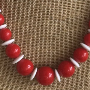 Red, White Plastic Beaded Graduated Necklace, 19-1/2”, Vintage