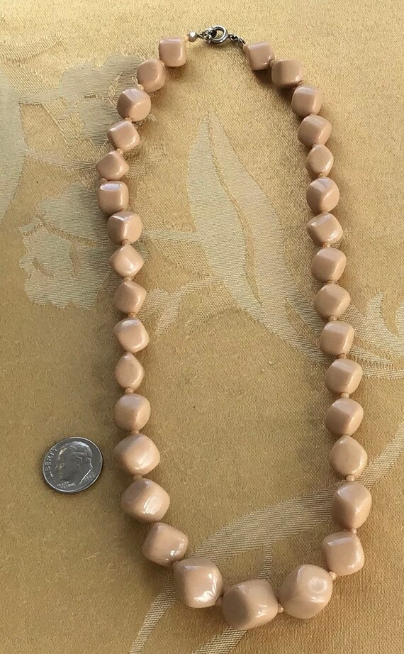 Putty Beige Plastic Beaded Necklace, Vintage (E15) - image 3