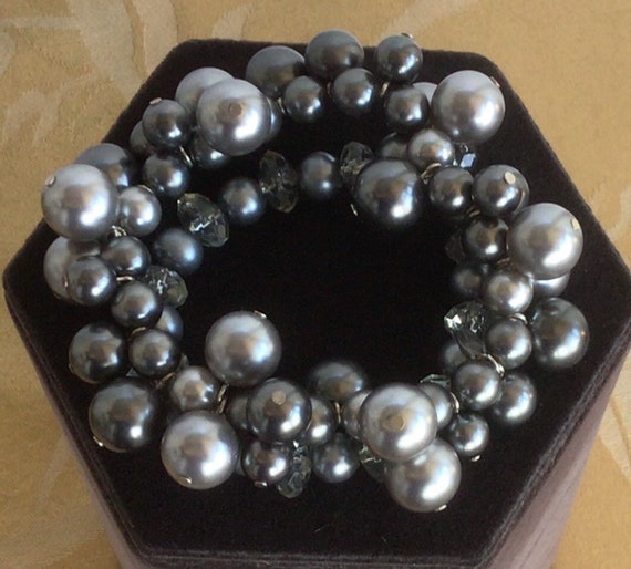 Gray Faux Pearl, Faux Crystal Beaded Elastic Brac… - image 1