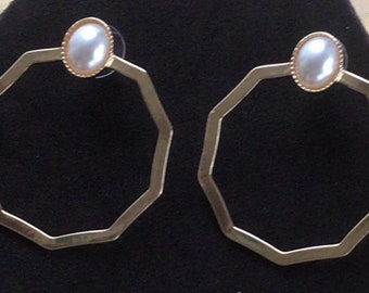 PIERCED EARRINGS Faux Pearl, Gold tone Hoop Pierced Earrings, Vintage (AG4)