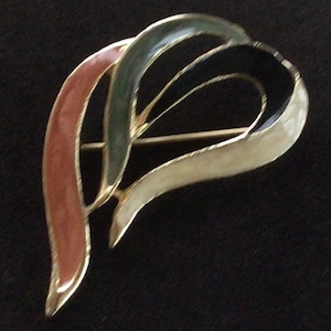 Brown, Green, Black, Beige Swirl Brooch, Pin, Gold tone, Vintage (AD3)