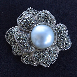 JUDITH JACK Faux Pearl, Marcasite Floral Brooch, Sterling Silver, Vintage (AN16)
