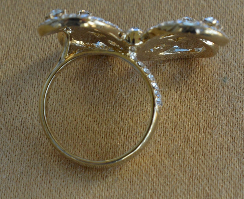 Vintage Gold tone Rhinestone Butterfly Ring Large TB406 Size 9