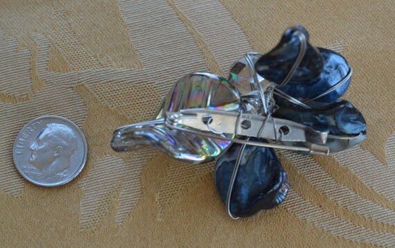 Gray, Shell, Crystal, Glass Floral, Leaf Brooch, … - image 3