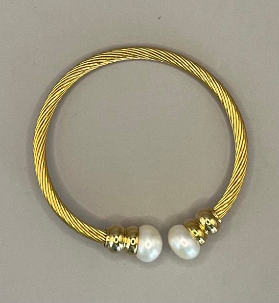 Genuine Pearl, Gold tone Twisted Cuff Bracelet, Vi