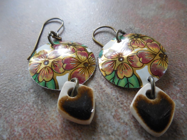 Vintage Floral Tin and Ceramic Drop Circular Earrings, Floral Jewelry, Elaine Ray Ceramic image 2