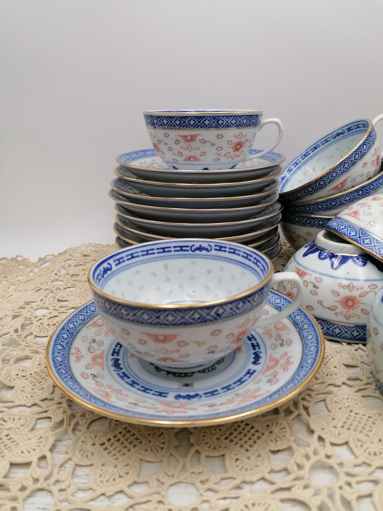 Tableware Chinese Dish Set Gibson Elite Embossed Bone China 16