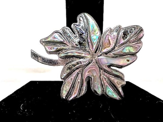 Sterling Silver Shell Leaf Brooch - image 1