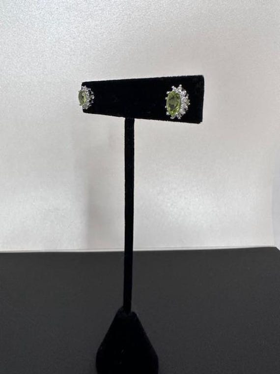Sterling Silver Green gemstone stud earrings - image 4