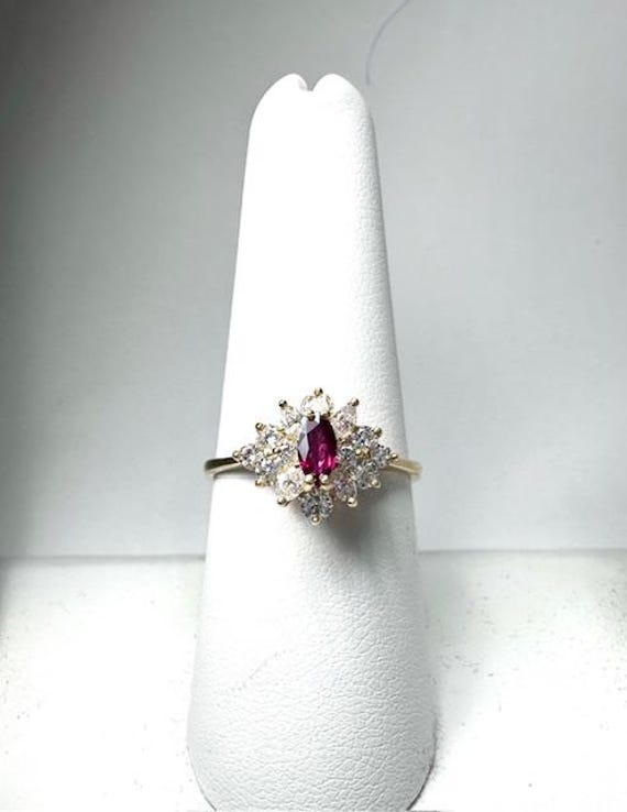 Stunning Diamond & Ruby Ring - image 4