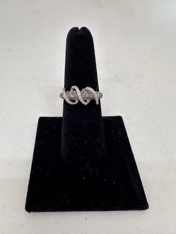 Levian 14K Crossover Ring - image 4