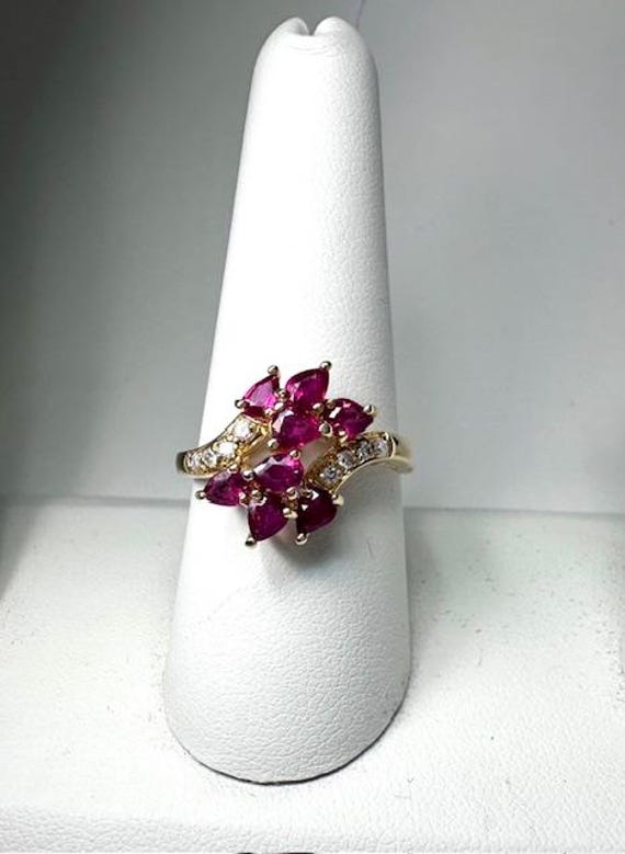 Stunning Pear Shape Ruby Ring - image 4