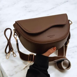 Stylische Satteltasche, Vielseitige Messengertasche, Klassische Schultertasche, Damen Crossbody Bag, Leder Geldbörse, Leder Tragetasche, Braune Tragetasche