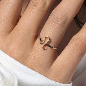 Leo Zodiac Ring | 14K Gold Jewelry | Yellow, White, and Rose Gold ...