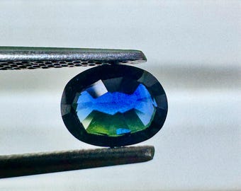 Bague en or et Saphir bleu de Madagascar-7376BV | Juwelo Bijouterie