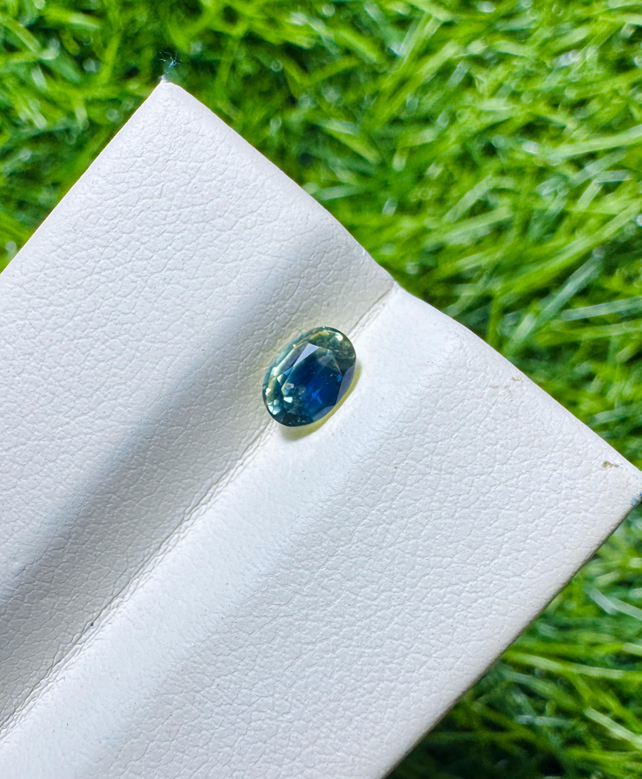 Saphir Vert-jaune De Madagascar - 6x5mm, 0.73 Carat, Chauffé, Pierre Naturelle Rare
