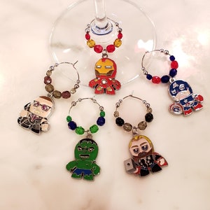 Superheld Comic Buch Wein Charms mit Beutel