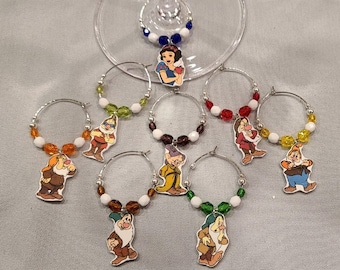 Snow White and Seven Dwarfs   Wine Charms WITH POUCH
