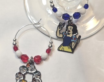 Snow White and Seven Dwarfs   Wine Charms WITH POUCH Set of 2