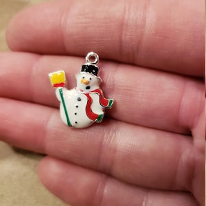 Snowman With Broom Enamel Charms Findings  6 pc