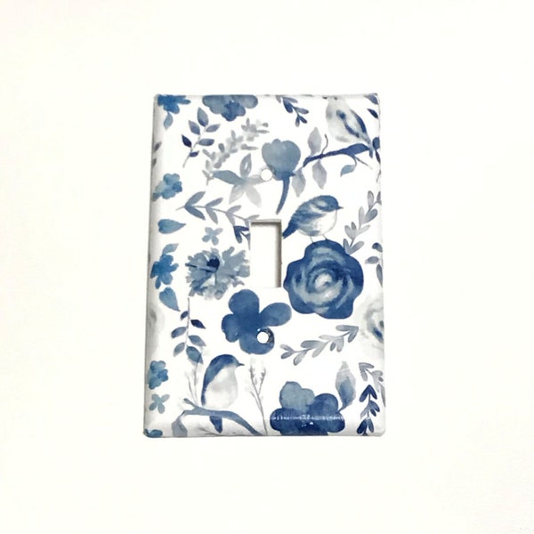 Nature Light switch Cover, Bird switchplate,  Watercolor Rocker Cover, Double switchplate, Baby Nursery Decor, Home Decor, Lily's Nursery