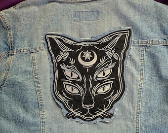 003 Magical mystical black cat denim backed sew or glue on patch. Creepy style for jackets, bags, shirts or crafts.