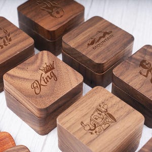 Personalized Guitar Picks,Custom Wooden Guitar Pick Case Box with Engraving,Wood Guitar Pick Organizer,Gifts for Christmas,Guitarist Gift