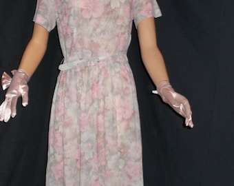 FREE Shipping-Vintage 1950s Womens Pink and Gray Flowered Jersey Belted Pleated Waistline Dress with Short Sleeve Matching Jacket