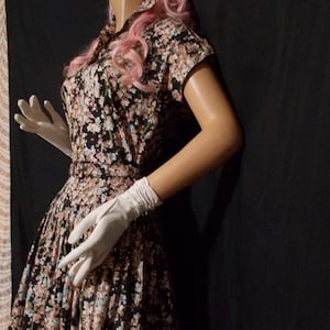 FREE Shipping-Vintage 1950s Fit and Flare Black Flowered Cotton Drop Waist Matching Belt Womens Dress