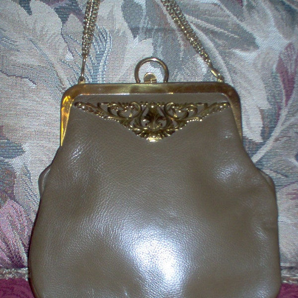 FREE Shipping- Vintage Roger Van S Olive Pebbled Leather Purse with Metal Decorative Ornament/Double Chain Strap Handle