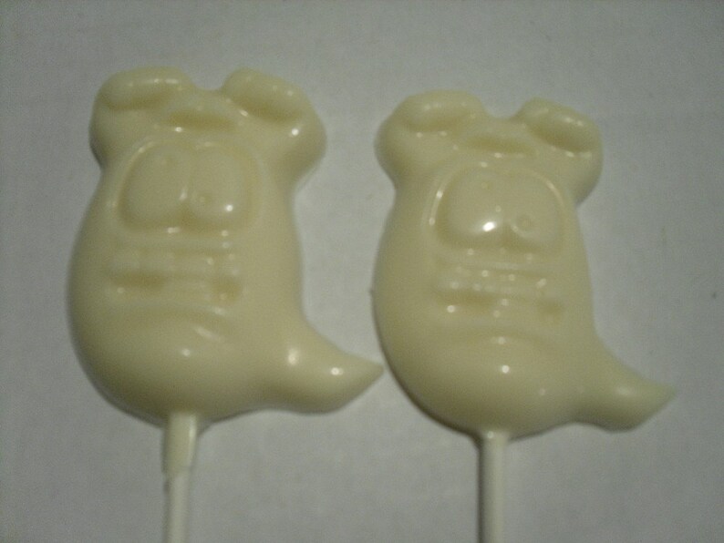 Silly ghost lollipops image 1