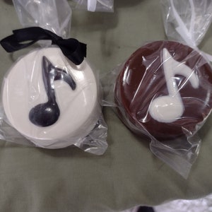 Music note chocolate covered sandwich cookie Oreo one dozen