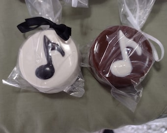 Music note chocolate covered sandwich cookie Oreo one dozen