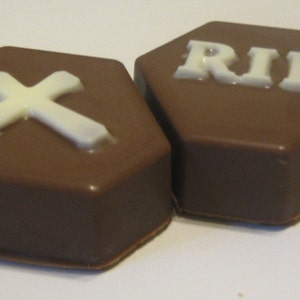 Tombstone cross and rip chocolate covered oreo sandwich cookies party favors image 4