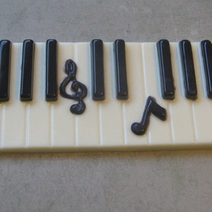 Solid chocolate piano keys keyboard with music note centerpiece cake topper image 1