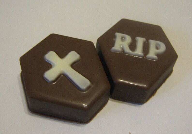 Tombstone cross and rip chocolate covered oreo sandwich cookies party favors image 3