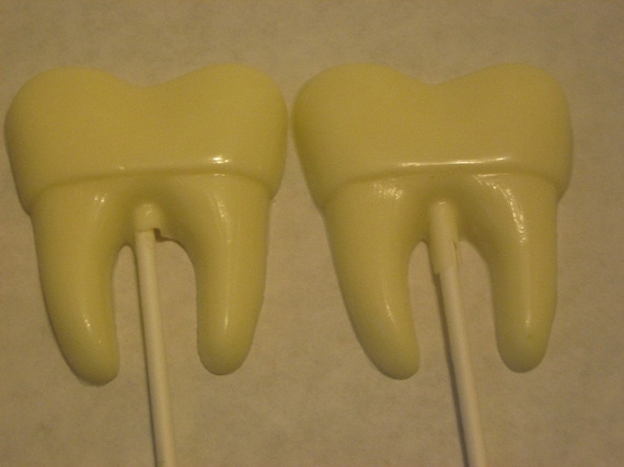 Sweet tooth white chocolate lollipops one dozen